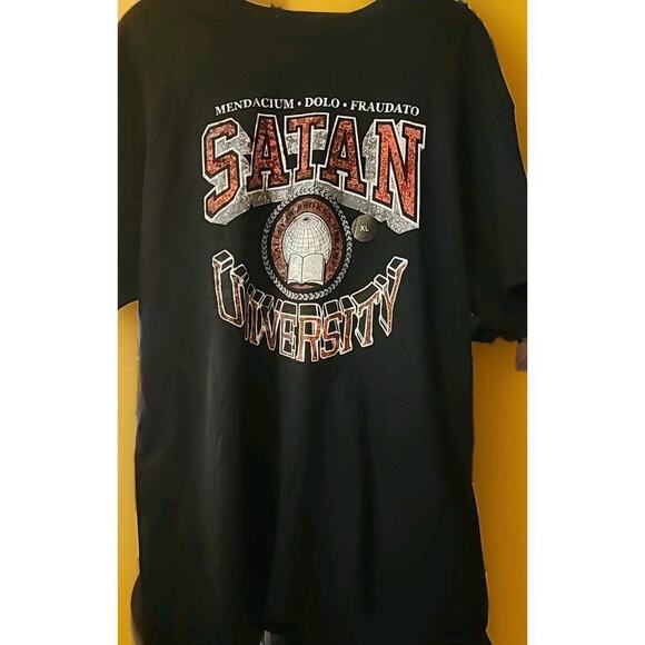 EVERYDAY VANDALS Band Tour Satan University New XL Excellent A112 - Picture 1 of 5